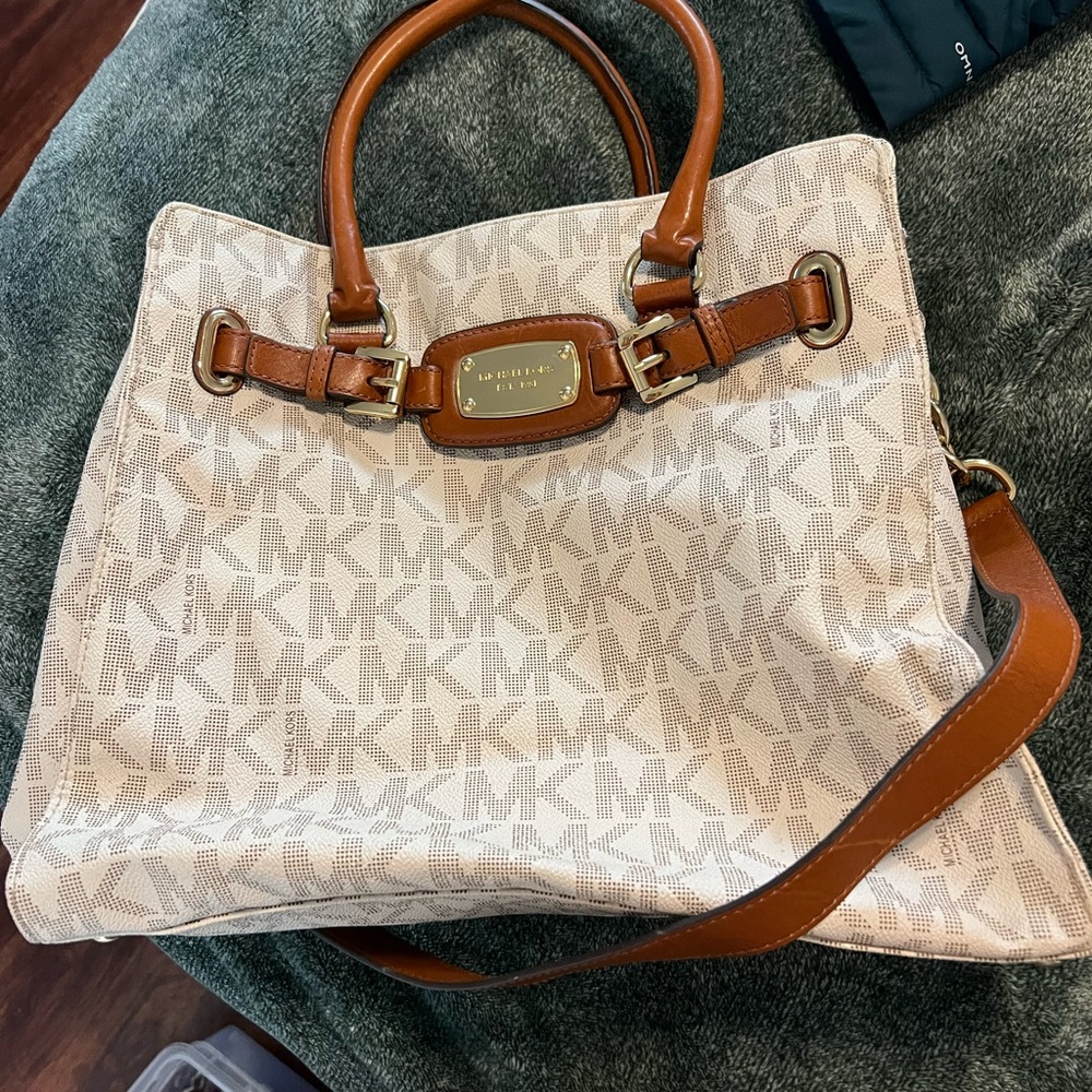 Signature MK purse
